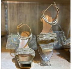 Sandales à talons plateforme strass doré