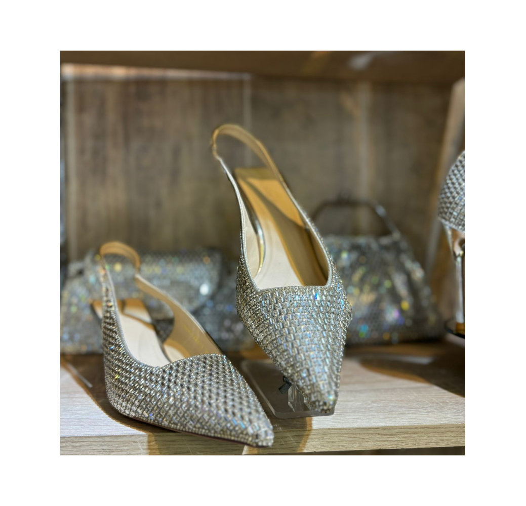 Escarpins à strass doré
