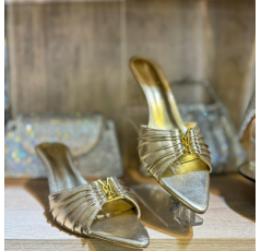 Mules élégantes doré YSL