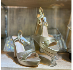 Sandales à talons plateforme doré
