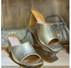 Mules élégantes python doré