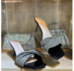 Mules élégantes noir a strass 