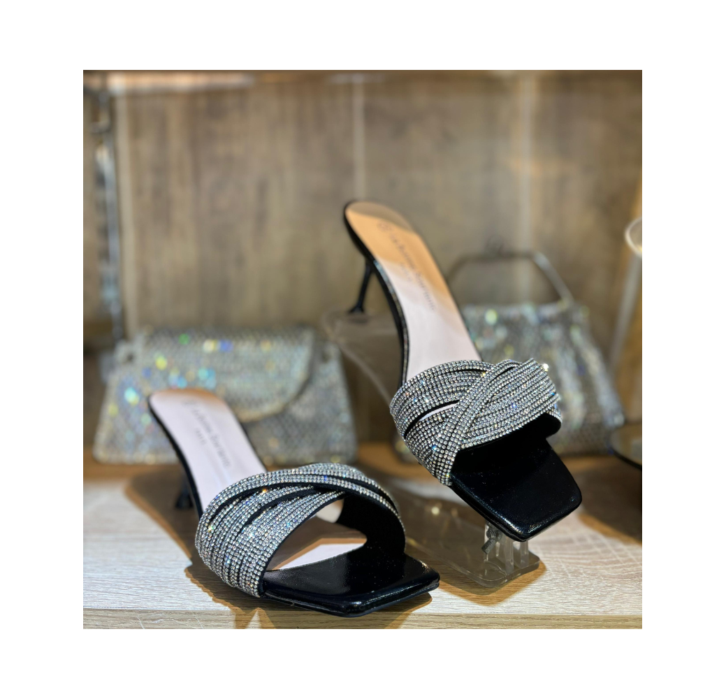 Mules élégantes noir a strass 