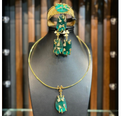 Parure en krikouz doré