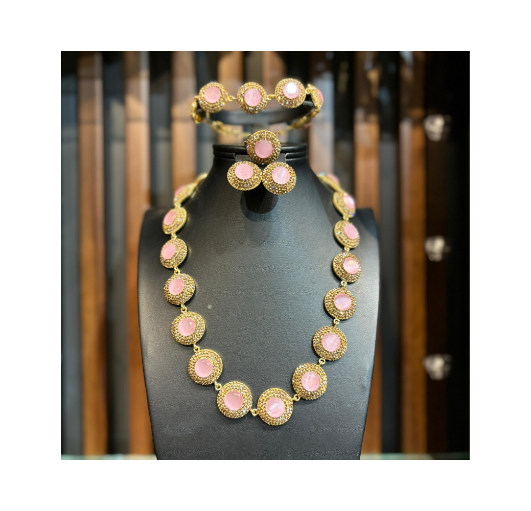 Parure en pierre d’ambre