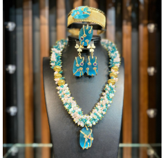 Parure en gemme authentique, cristal authentique et pierre de krikouz naturelle