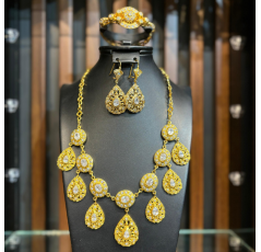 Parure traditionnelle moderne en argent rincé avec de l’or et pierre naturelle