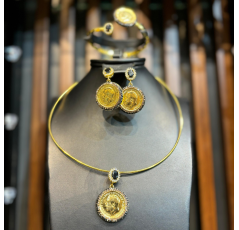 Parure traditionnelle moderne en Louiza rincé avec de l’or et zircon authentique