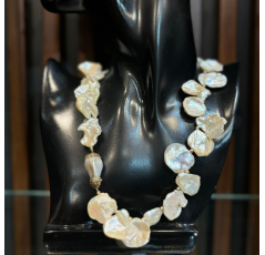 Parure moderne en perle authentique