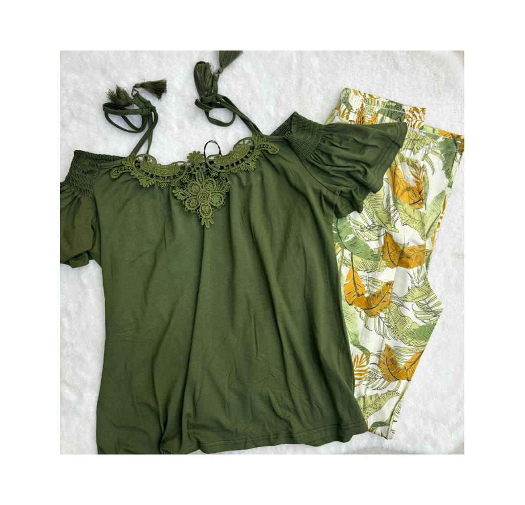 Pyjama haut vert militaire a bretelle et pantalon