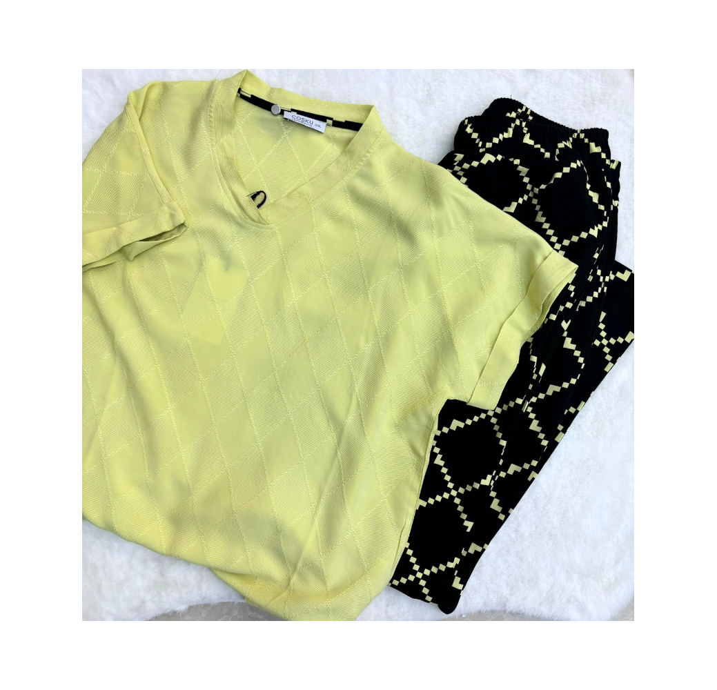 Pyjama deux pièces jaune a carreaux