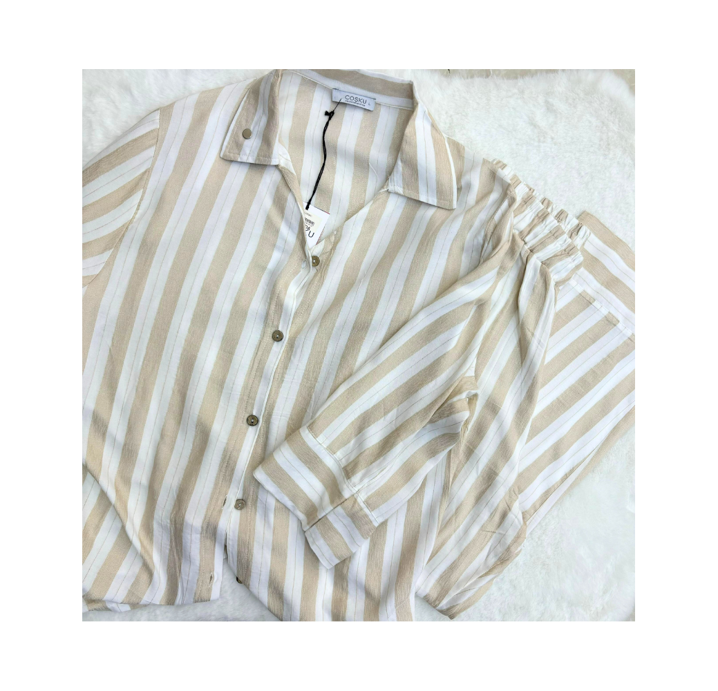 Pyjama deux pièces à rayures beige