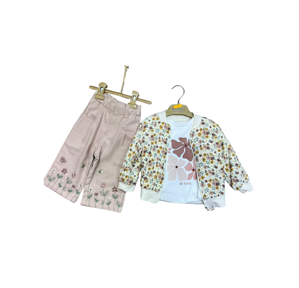 Ensemble complet : veste, haut et pantalon