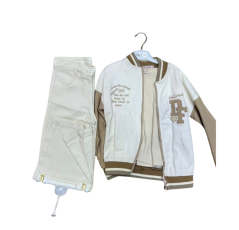 Ensemble complet : veste, haut et pantalon