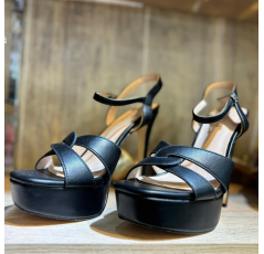 Sandales à plateforme noir – Les Jolies Shoes