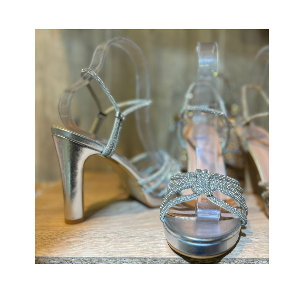 Sandales à strass talon argenté aiguille – Les Jolies Shoes
