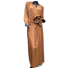 Robe marron en soie