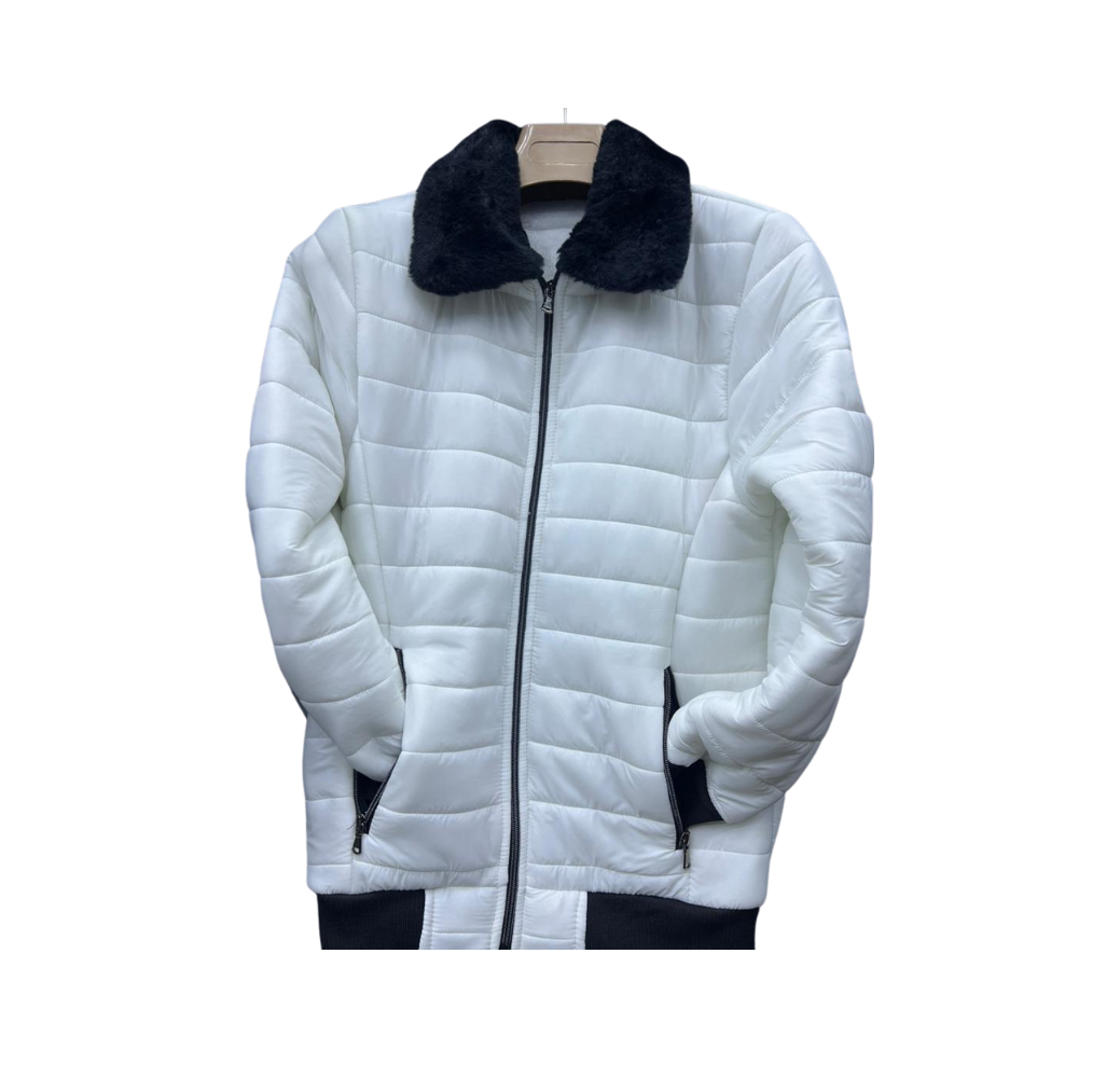 Veste blanche à col fourrure